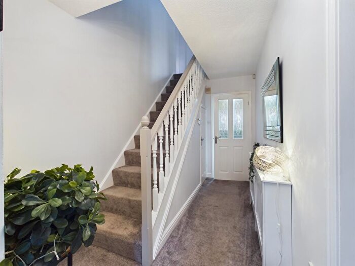 4 Bedroom Detached House For Sale In Stonesby Close, Oakwood, DE21