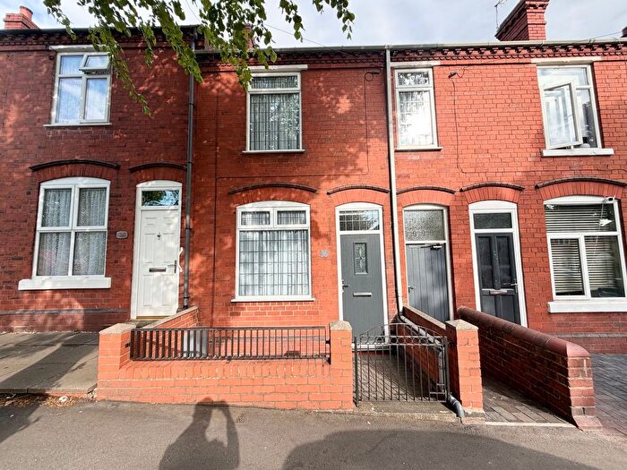 3 Bedroom Terraced House For Sale In Dudley Wood Road, Dudley Wood, Netherton, Dudley, DY2
