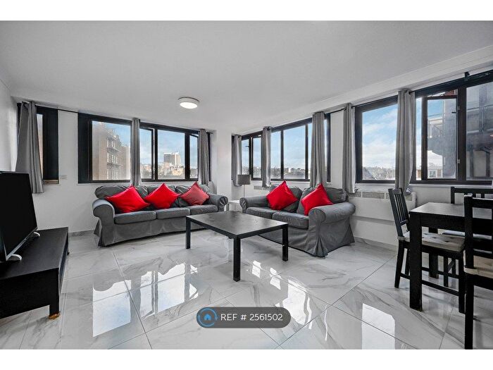 3 Bedroom Flat To Rent In Sullivan Court, London, SW5