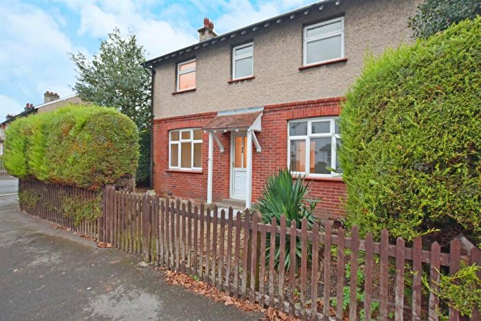 3 Bedroom Semi Detached House To Rent In Adelaide Road, Chichester, PO19