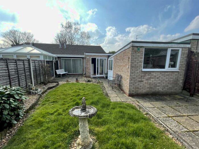 2 Bedroom SemiDetached Bungalow For Sale In Peterbrook Road, Shirley