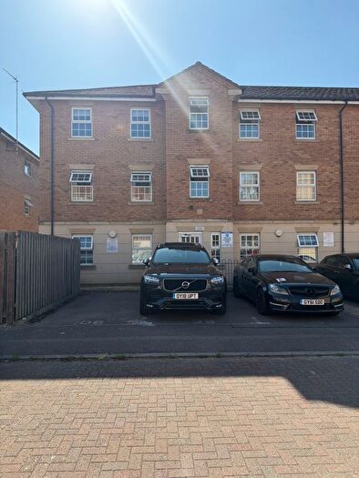 2 Bedroom Flat To Rent In Northampton, NN4