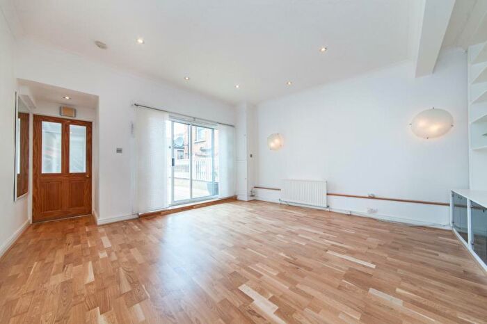 2 Bedroom Flat To Rent In Maryon Mews, South End Green, NW3