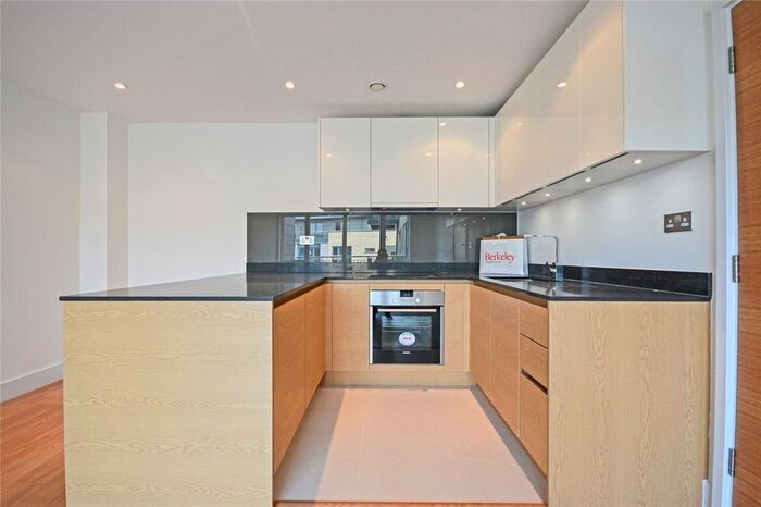 1 Bedroom Flat To Rent In Keynes House, Kingsley Walk, Cambridge, CB5