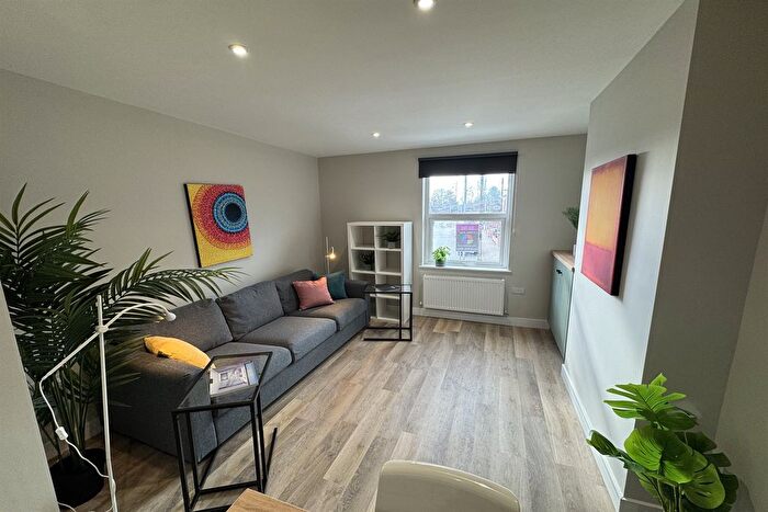 1 Bedroom Flat To Rent In Wollaton Rd, Beeston, NG9