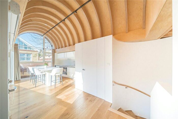 3 Bedroom Detached House To Rent In Victoria Mews, London, NW6