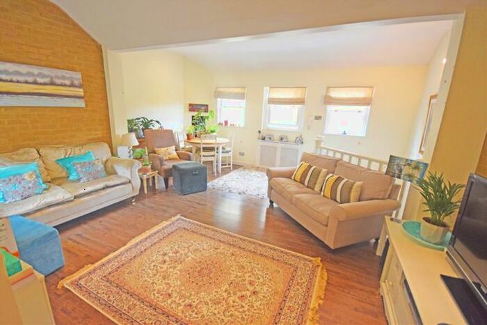 2 Bedroom Terraced House To Rent In Stable Mews, Twickenham, TW1