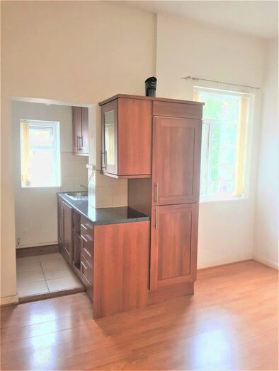 2 Bedroom Apartment To Rent In Crown Terrace, Nelson Street, Hyde, SK14