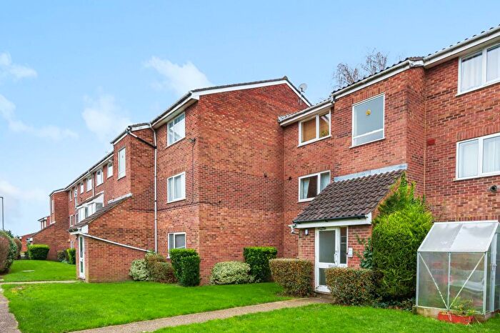 1 Bedroom Flat For Sale In East Barnet Village, Barnet, EN4