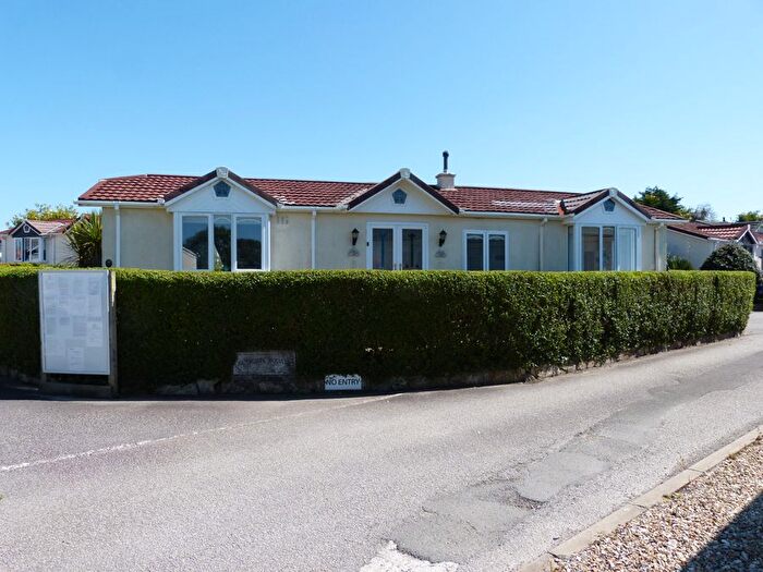 2 Bedroom Mobile/park Home For Sale In Glenleigh Park, Sticker, PL26
