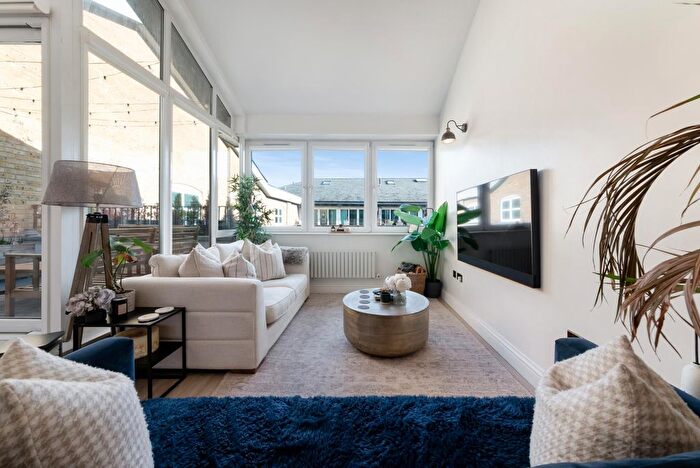 2 Bedroom Flat For Sale In The Grainstore, Western Gateway, E16