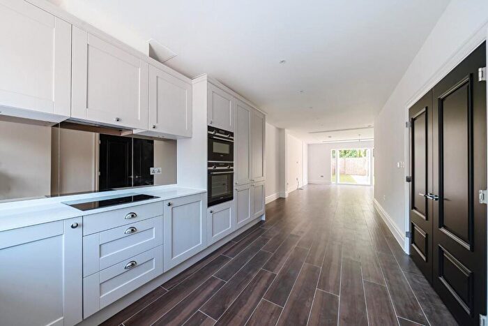 4 Bedroom Terraced House To Rent In Vansittart Road, Windsor, SL4