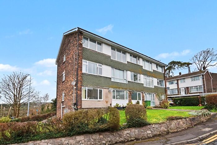 2 Bedroom Flat For Sale In Penlan Rise, Llandough, Penarth, CF64