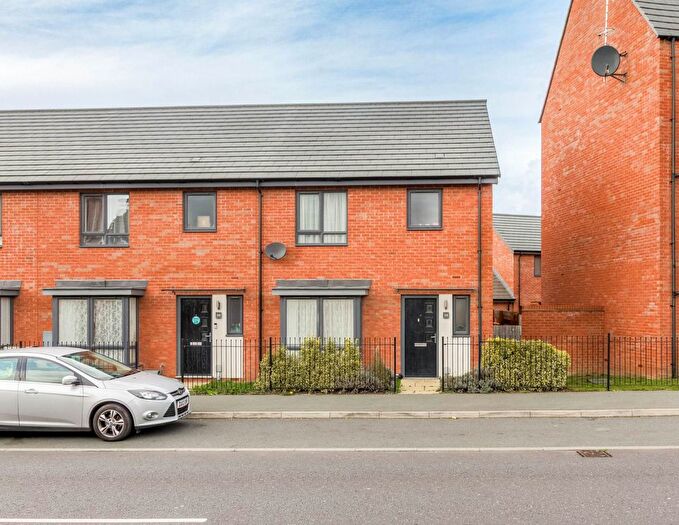 3 Bedroom End Terrace House For Sale In Burney Drive, Glebe Farm, MK17