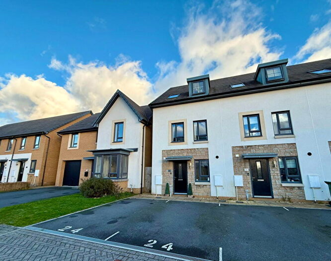 3 Bedroom End Of Terrace House For Sale In Pear Lane, Plympton, Plymouth, PL7