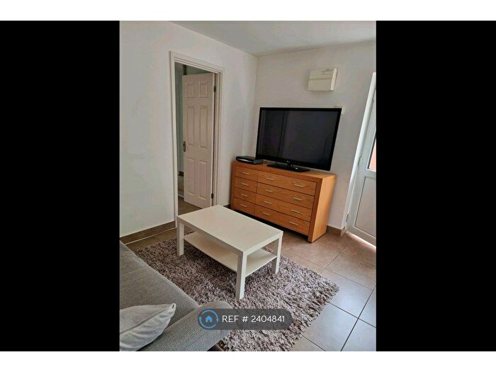 1 Bedroom Bungalow To Rent In Redbourn Road, Hemel Hempstead, HP2