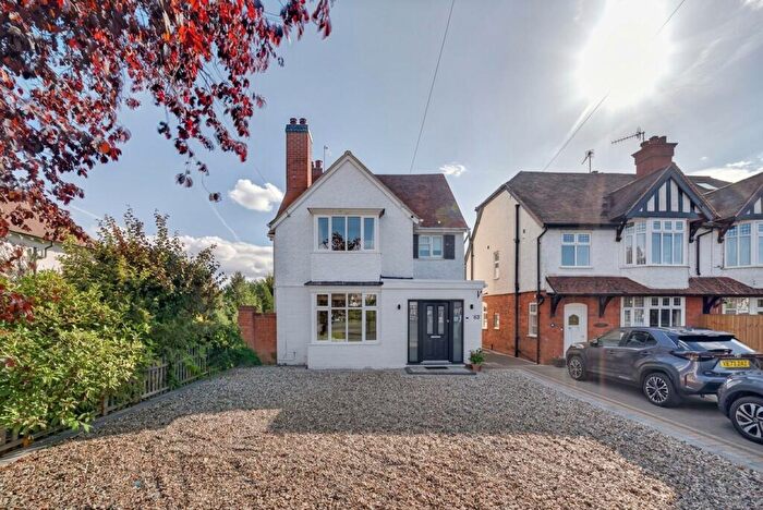 4 Bedroom Detached House For Sale In Evesham Road, Stratford-Upon-Avon, CV37
