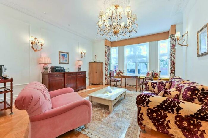 5 Bedroom Flat To Rent In Marylebone Road, Marylebone, London, NW1