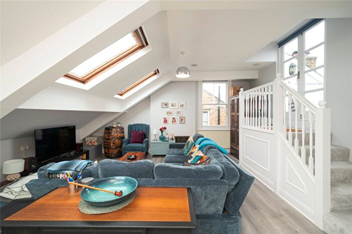 3 Bedroom Flat To Rent In Edge Hill, Wimbledon, London, SW19