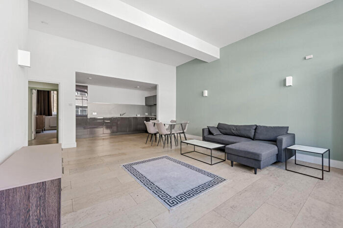 2 Bedroom Apartment To Rent In Tabernacle Street, Shoreditch London, EC2A