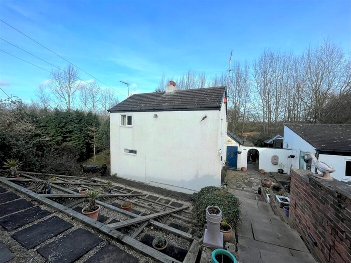 Property For Sale In Goosehill Cattery, Goosehill Lane, Wakefield, WF6