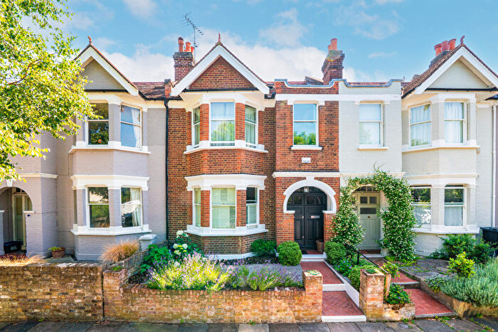 4 Bedroom Terraced House For Sale In Martindale, East Sheen, London, SW14