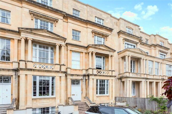 3 Bedroom Flat To Rent In Evelyn Court, Malvern Road, Cheltenham, Gloucestershire, GL50