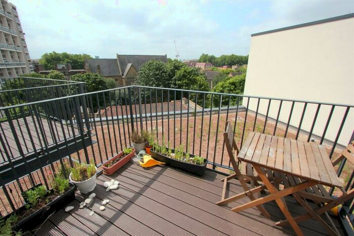 2 Bedroom Apartment To Rent In Compass House, Wapping Lane, London, E1W