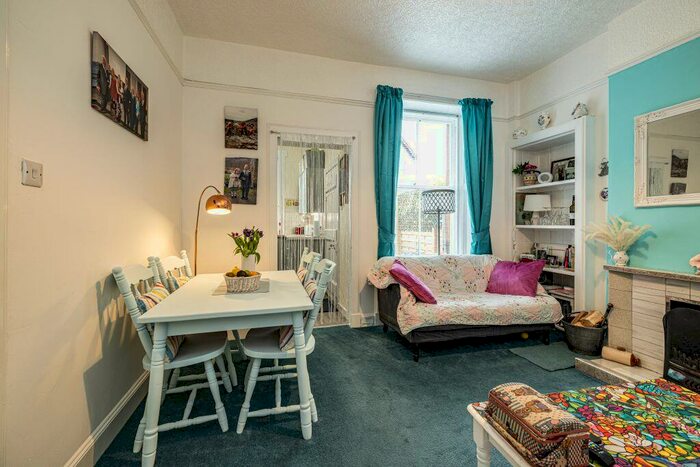 2 Bedroom Flat For Sale In / Rosetta Road, Peebles, EH45