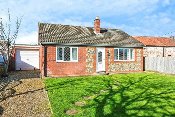 2 Bedroom Detached Bungalow For Sale In Peddars Way, Holme Next The Sea, Hunstanton, PE36