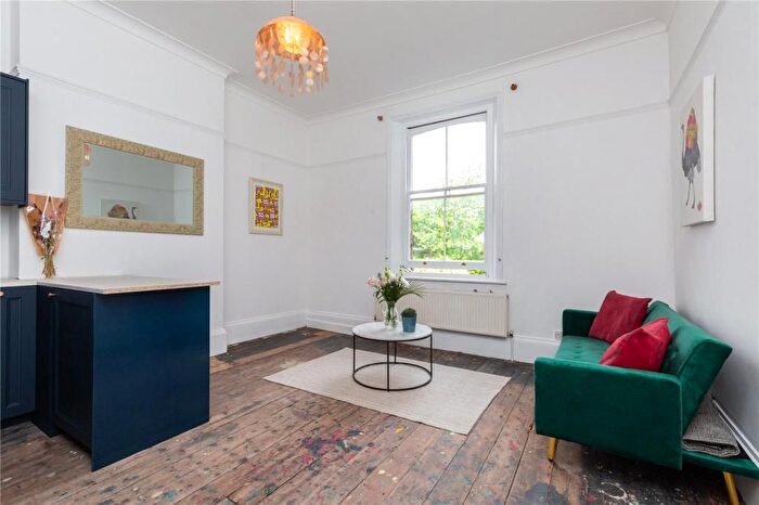 2 Bedroom Flat To Rent In Lordship Park, Stoke Newington, N16
