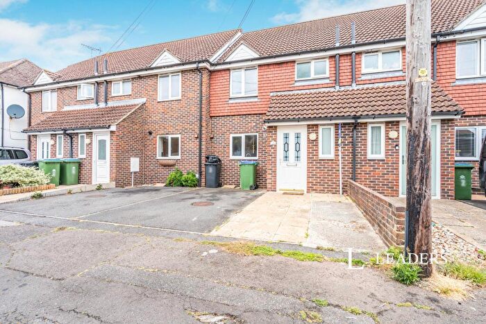 3 Bedroom Terraced House To Rent In Dorset Road, PO21