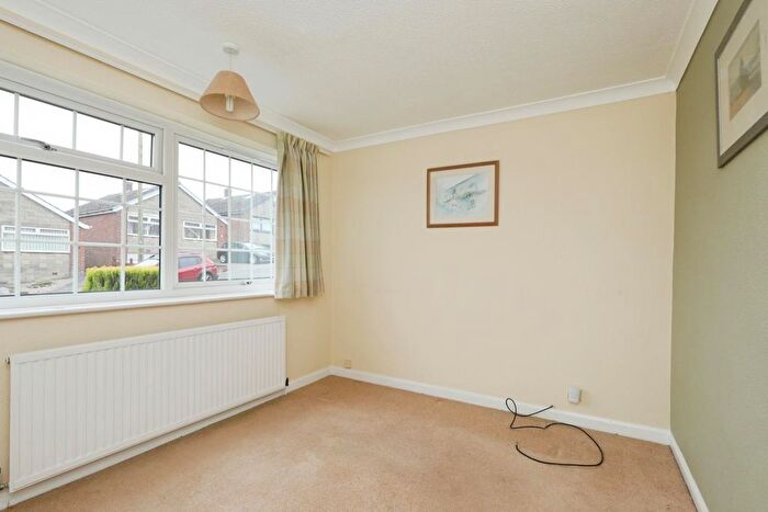 2 Bedroom Detached Bungalow For Sale In Byron Close, Dronfield, Sheffield, S18