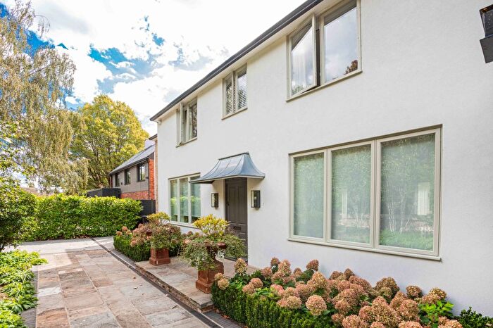 6 Bedroom Detached House To Rent In Ham Farm Road, Richmond, TW10