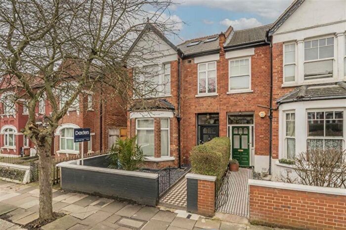 6 Bedroom Semi-Detached House To Rent In Cranhurst Road, Willesden Green, NW2