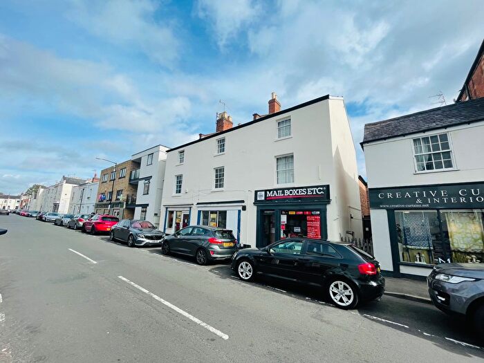 2 Bedroom Flat To Rent In Oxford Street, Leamington Spa, CV32