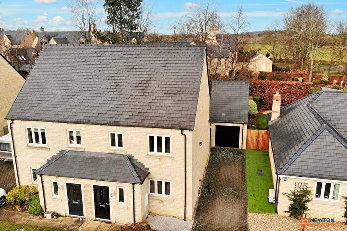 3 Bedroom Semi-Detached House For Sale In Prebendal Close, Nassington, Stamford, PE8