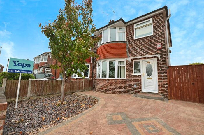 3 Bedroom Semi-Detached House For Sale In Sunfield Avenue, Worksop, S81