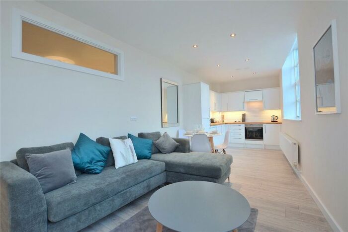 1 Bedroom Flat To Rent In Tower House, Lewisham, SE13