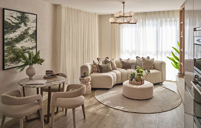 1 Bedroom Flat For Sale In "The Bream" At High Streee, Brentford, TW8