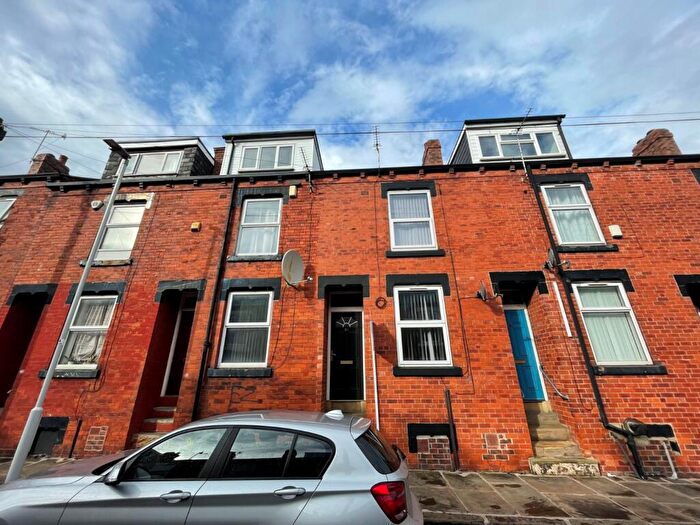 4 Bedroom Terraced House To Rent In Burley Lodge Terrace, Hyde Park, Leeds, LS6