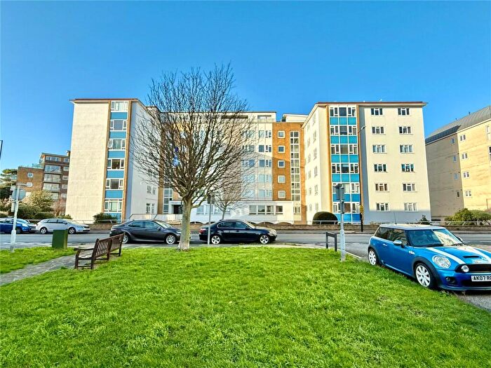 3 Bedroom Apartment For Sale In Chiswick Place, Eastbourne, East Sussex, BN21
