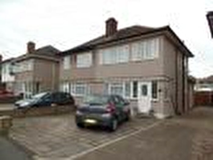 3 Bedroom Semi-Detached House To Rent In Grosvenor Avenue, Hayes, UB4