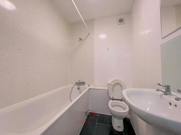 1 Bedroom Flat To Rent In Kember Street, London, N1