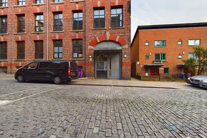 2 Bedroom Flat To Rent In Cornwallis Street, City Centre, L1