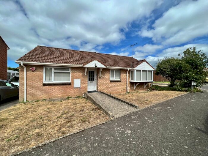 3 Bedroom Bungalow To Rent In Hadlow Drive, Cliftonville, Margate, CT9