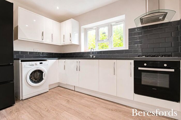 1 Bedroom Apartment To Rent In Whittington Road, Hutton, CM13