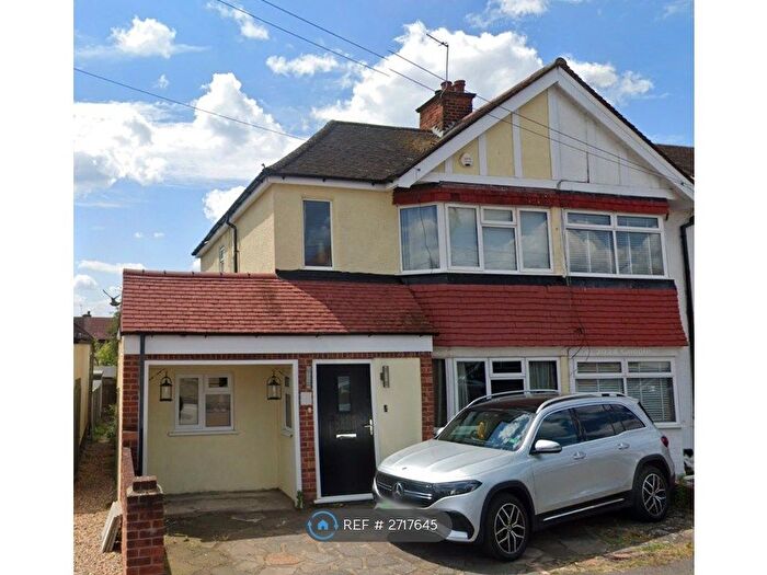 3 Bedroom End Terrace House To Rent In Chudleigh Way, Ruislip, HA4