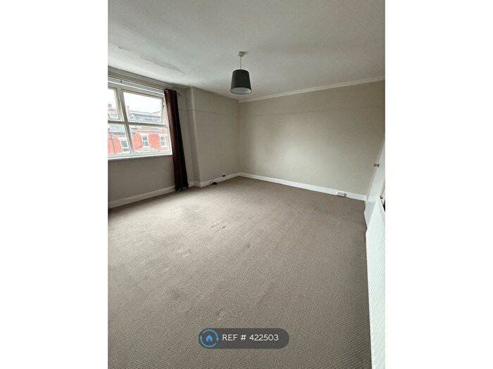 2 Bedroom Flat To Rent In Methley Drive, Leeds, LS7