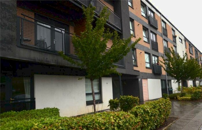 2 Bedroom Flat To Rent In Firpark Court, Dennistoun, Glasgow, G31